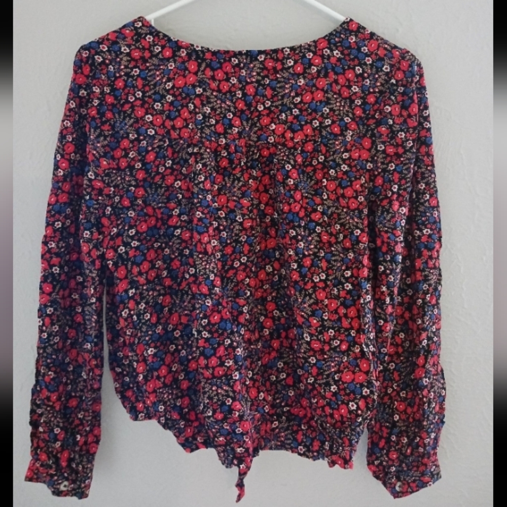 Red Blouse - M - Picture 2 of 4